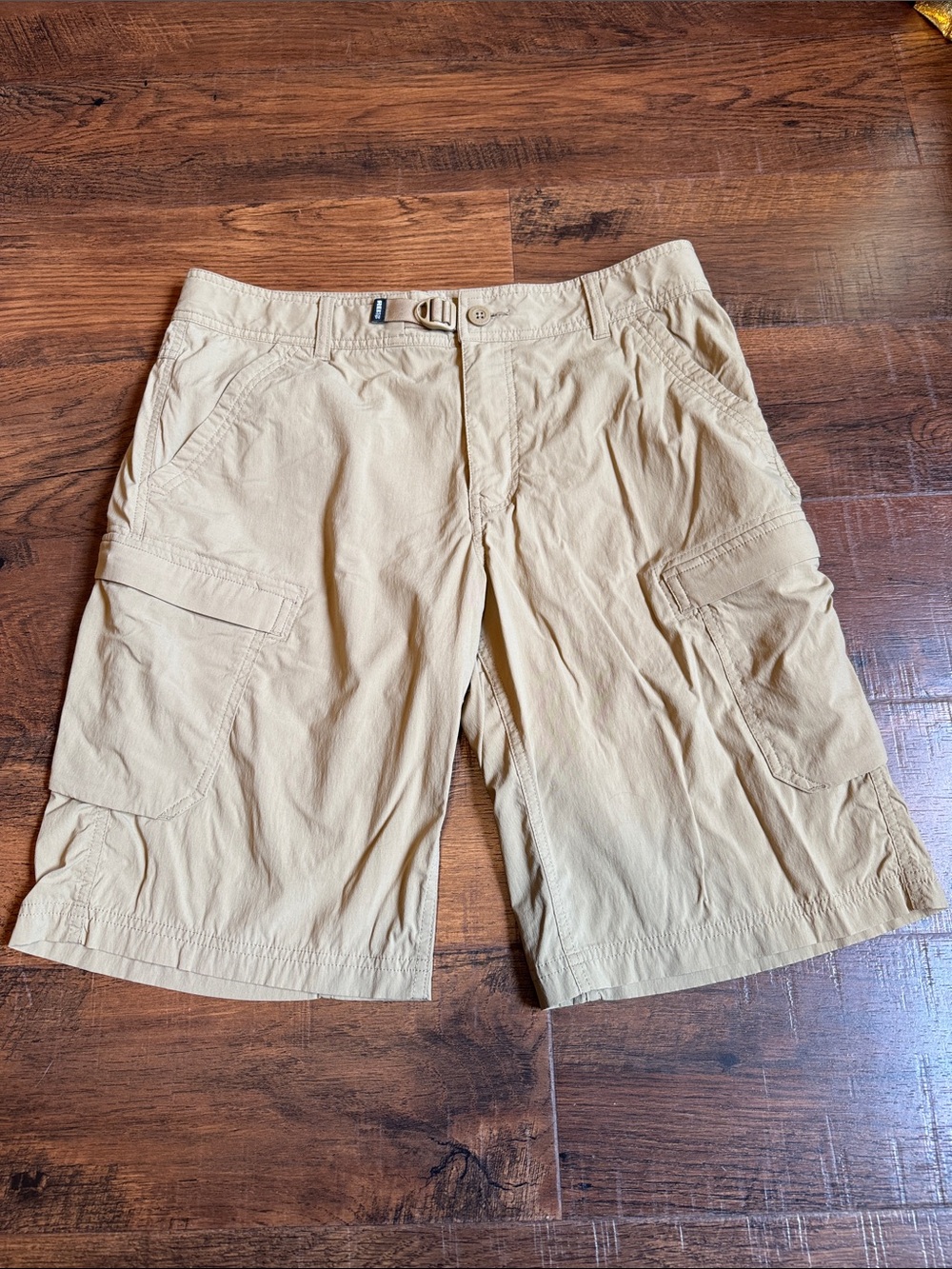 Men’s REI Co-op khaki shorts size 34W